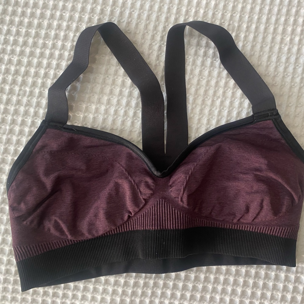 Lily lemon sports bra